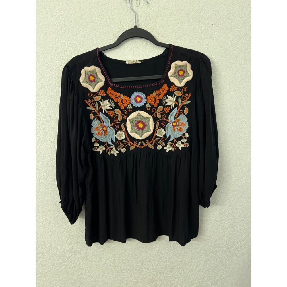 Entro black embroidered blouse women size medium